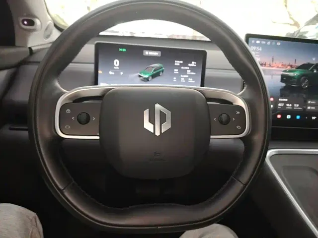 Leapmotor C16 — Фото автомобиля 10