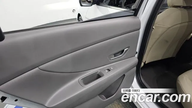 Hyundai AVANTE Новый Avante (CN7) — Фото автомобиля 25