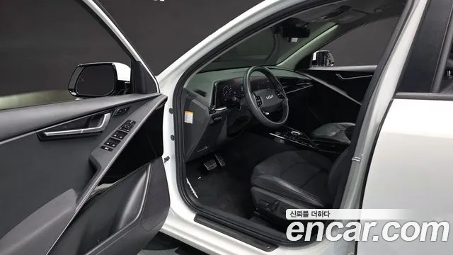 Kia Niro The All New Niro Signature — Фото автомобиля 10