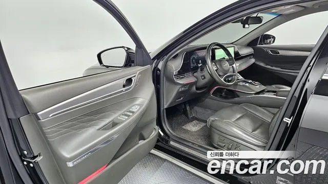 Hyundai Grandeur — Фото автомобиля 10