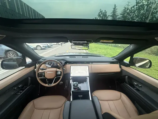 Land Rover Range Rover Sport — Фото автомобиля 5
