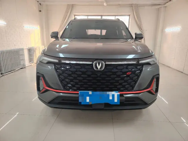 Changan CS35 Plus — Фото автомобиля 2