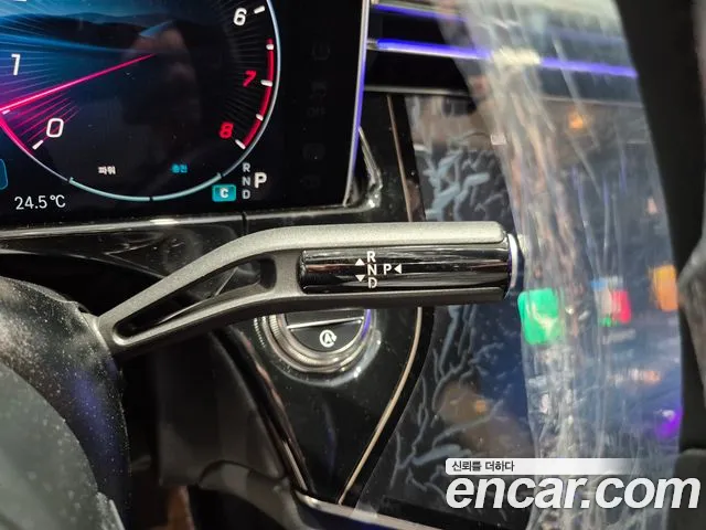 Mercedes-Benz E-Class — Фото автомобиля 9