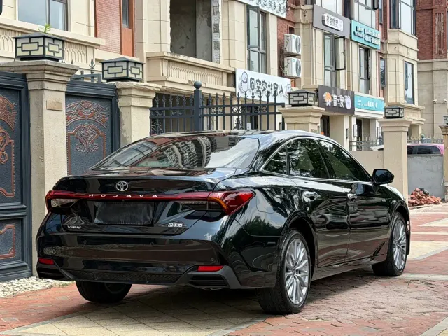 Toyota Avalon — Фото автомобиля 9