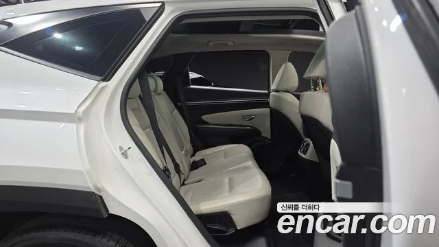 Hyundai Tucson Tucson (NX4) Бензин 1.6 турбо 2WD — Фото автомобиля 11