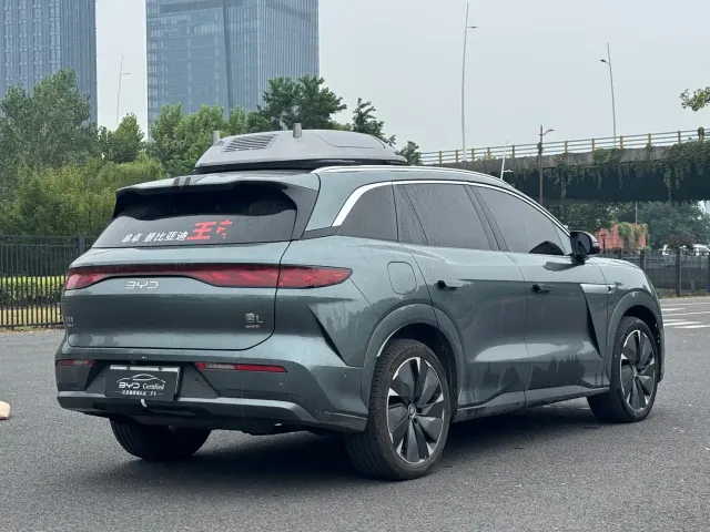 BYD Tang L — Фото автомобиля 15
