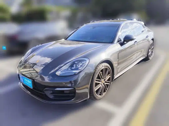 Фотография автомобиля — Porsche Panamera