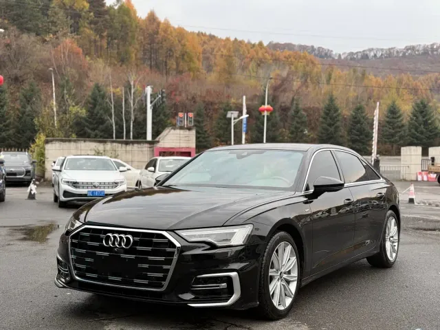 Фотография автомобиля — Audi A6L