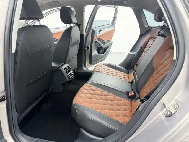 Volkswagen Sagitar — Фото автомобиля 10