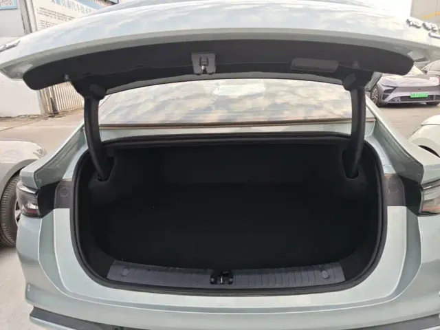 BYD Seal 06 — Фото автомобиля 18