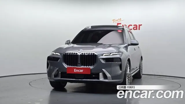BMW X7 — Фото автомобиля 3