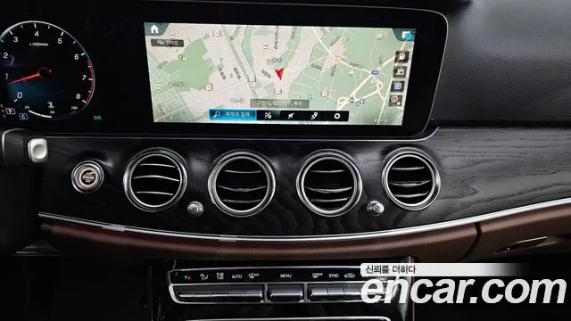 Mercedes-Benz E-Class W213 — Фото автомобиля 20