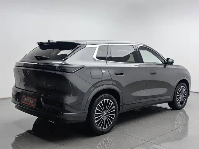 Dongfeng Aeolus L8 — Фото автомобиля 2