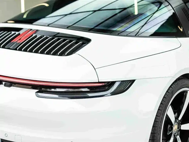 Porsche 911 — Фото автомобиля 9