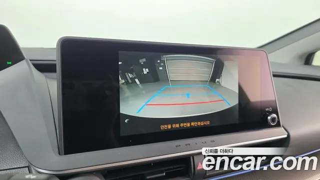 Toyota Prius — Фото автомобиля 16