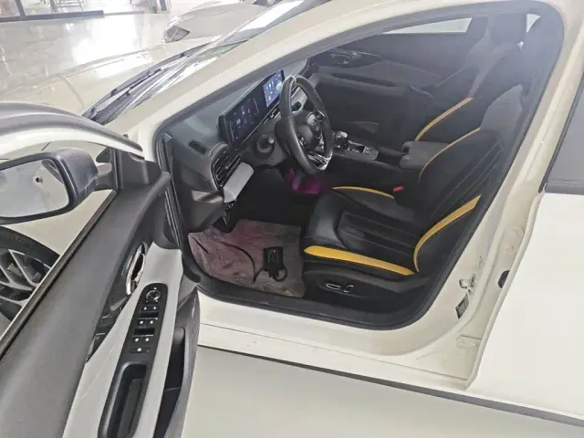 GAC Trumpchi Emkoo — Фото автомобиля 15