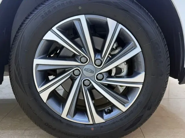 Geely Vision X6 — Фото автомобиля 24