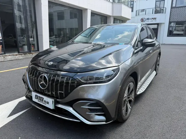 Mercedes-Benz EQE SUV — Фото автомобиля 10