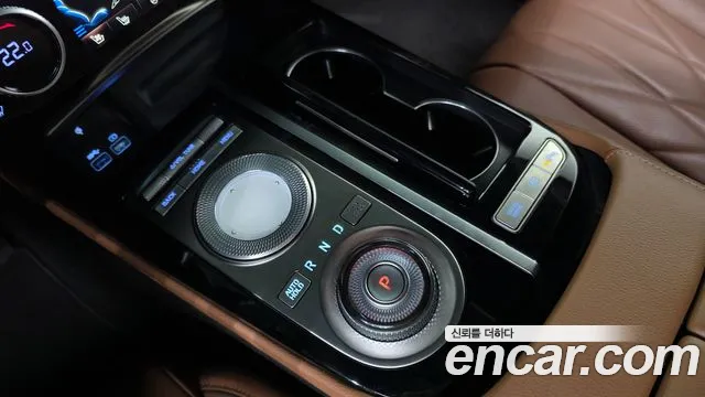 Genesis G80 Бензин 3.5 турбо AWD — Фото автомобиля 9