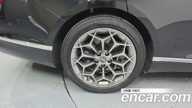 Genesis G80 Бензин 2.5 турбо AWD — Фото автомобиля 5