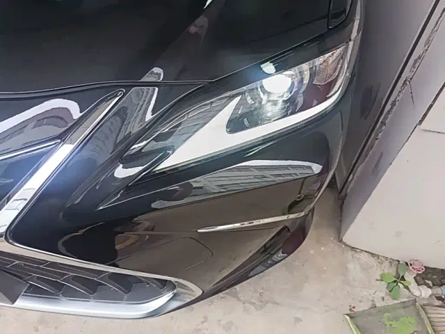 Lexus ES — Фото автомобиля 23