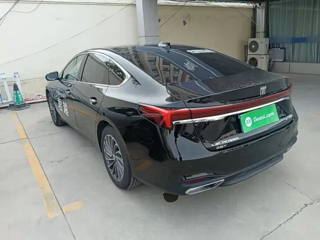 Buick LaCrosse — Фото автомобиля 4