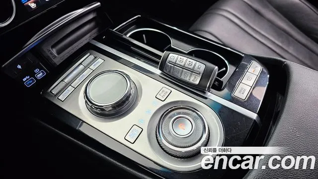 Genesis G80 Бензин 2.5 турбо AWD — Фото автомобиля 9