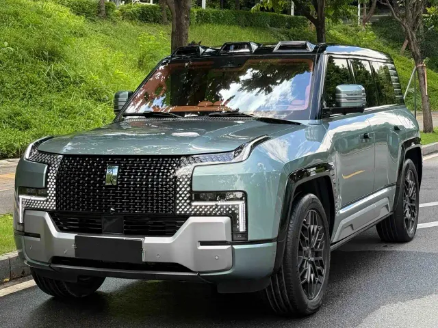 Фотография автомобиля — BYD U8