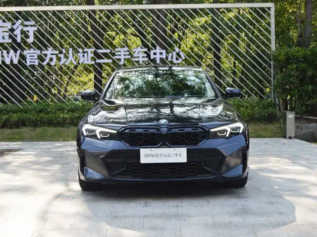 BMW 3 Series — Фото автомобиля 2