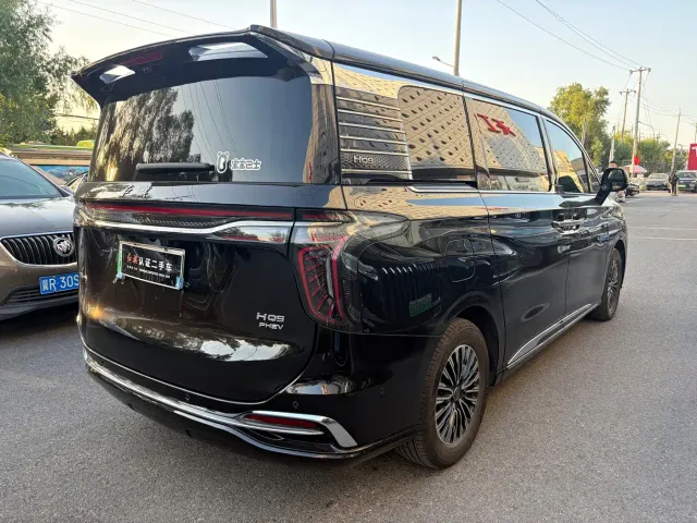 Hongqi HQ9 PHEV — Фото автомобиля 5
