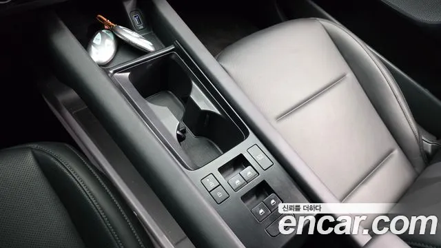 Hyundai Ioniq 6 — Фото автомобиля 30