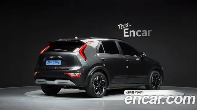 Kia Niro — Фото автомобиля 2