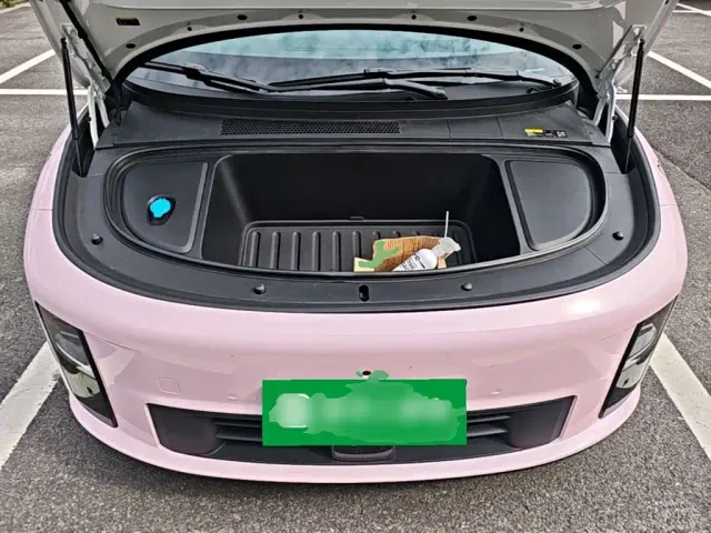 Li Auto i6 — Фото автомобиля 24