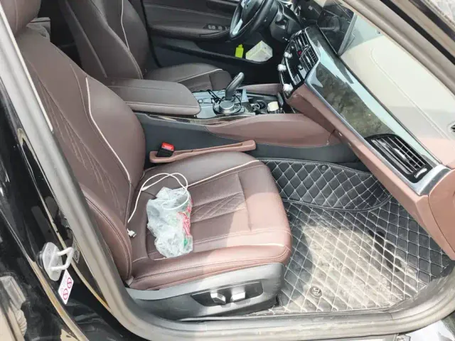BMW 5 Series — Фото автомобиля 8