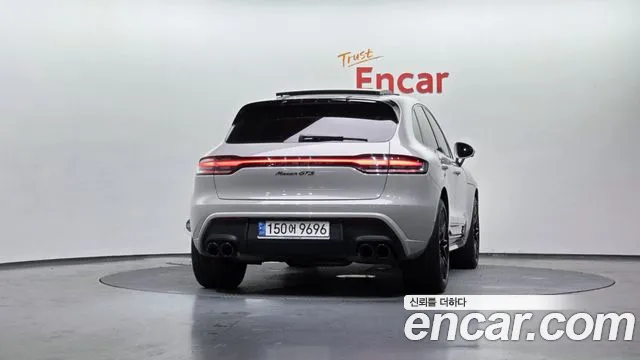 Porsche Macan — Фото автомобиля 4