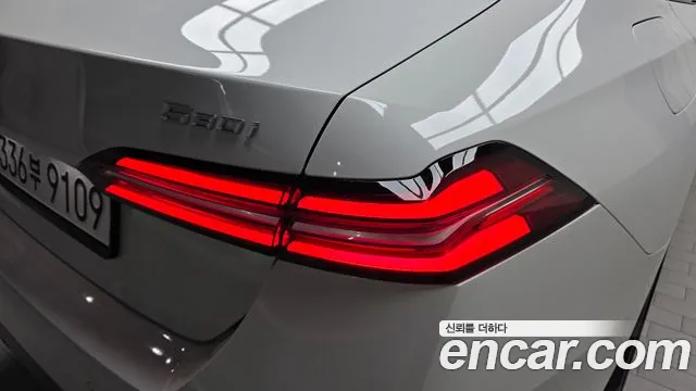 BMW 5 Series G60 — Фото автомобиля 8