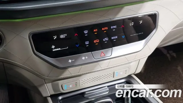 KG_Mobility_Ssangyong Rexton Rexton Arena Дизель 2.2 4WD — Фото автомобиля 24