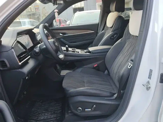 Geely Xingyue L — Фото автомобиля 14