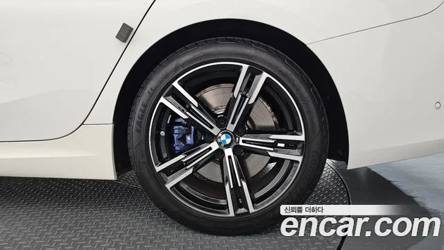 BMW 3-Series 3 серия (G20) 320i M Sport — Фото автомобиля 6