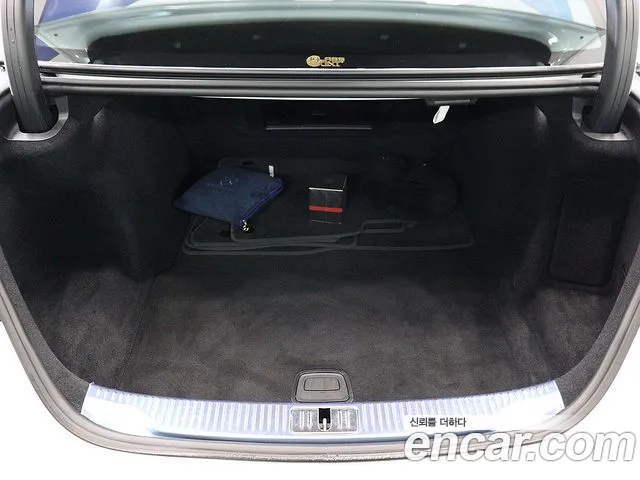 Mercedes-Benz S-Class — Фото автомобиля 20