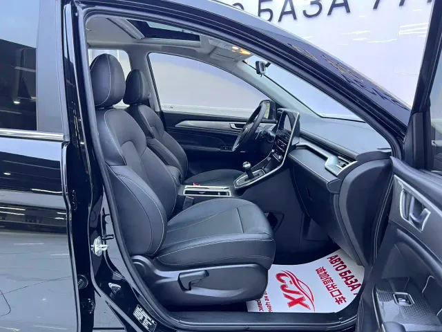 Haval M6 — Фото автомобиля 18