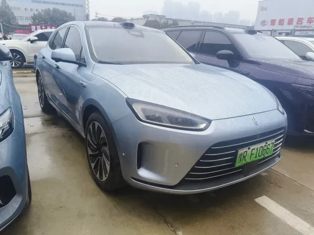 Фотография автомобиля — Aito M5