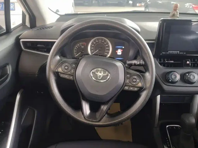 Toyota Corolla Cross — Фото автомобиля 10