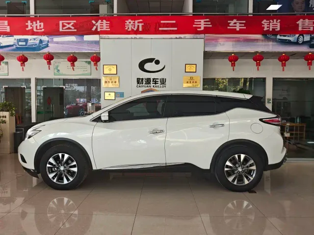Nissan Murano — Фото автомобиля 3