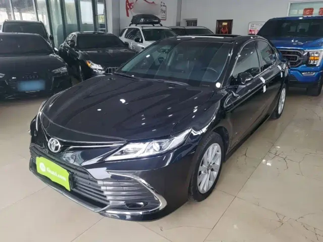 Фотография автомобиля — Toyota Camry