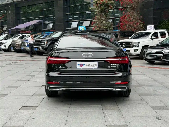Audi A6L — Фото автомобиля 5