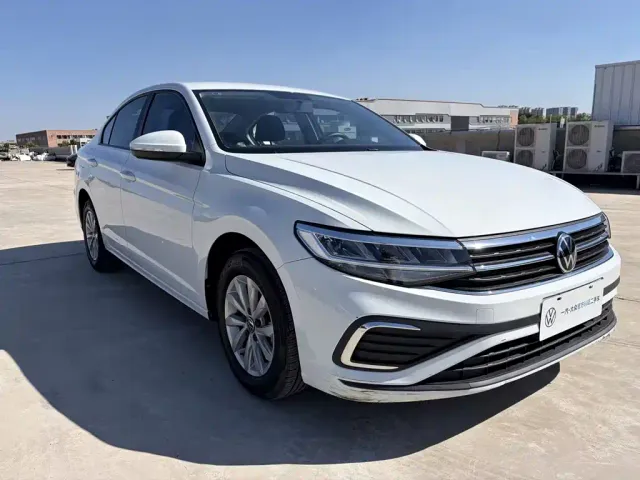 Volkswagen Bora — Фото автомобиля 3