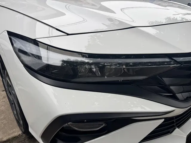 Hyundai Elantra — Фото автомобиля 3