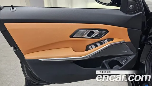 BMW 3-Series 3 серия (G20) 320i M Sport — Фото автомобиля 24