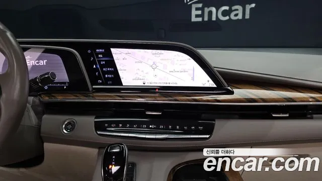 Cadillac Escalade 5th Gen — Фото автомобиля 20
